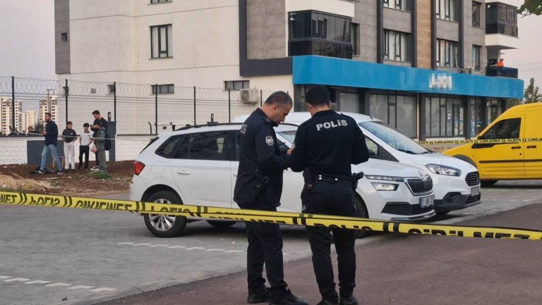 Kasap dükkanında silahlı çatışma çıktı! 2 ölü, 2 yaralı var 5